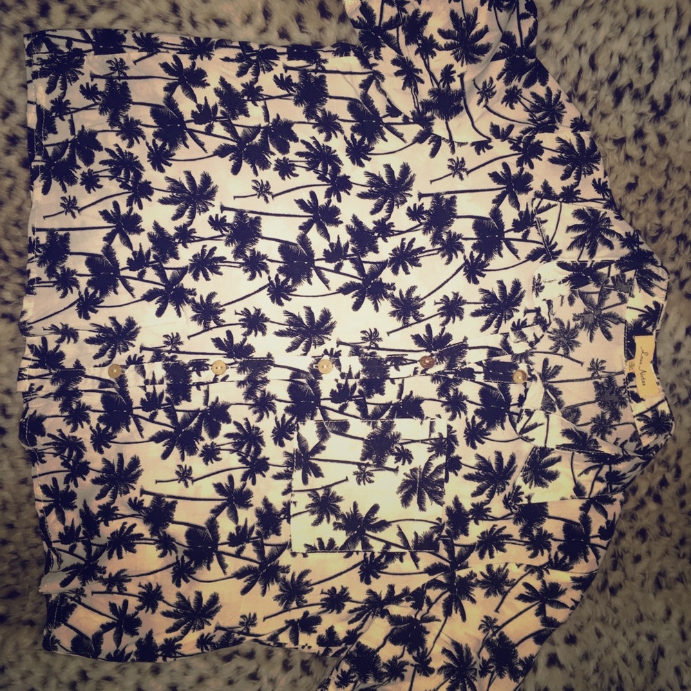 Collard palm shirt